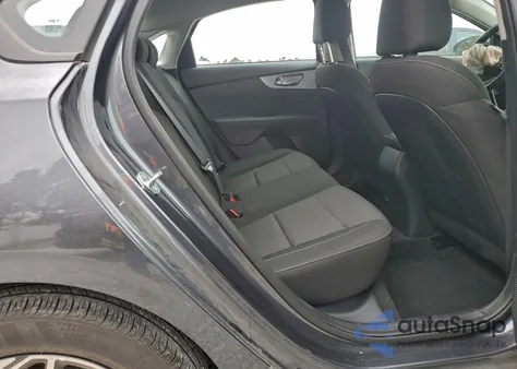 2023 Kia Forte Lx z USA, uszkodzony, nr VIN 3KPF24AD2PE686153